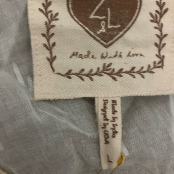 NWT Z&L Europe Cover-Up - with Tassel Details and Criss-Cross closing L - Picture 7 of 12